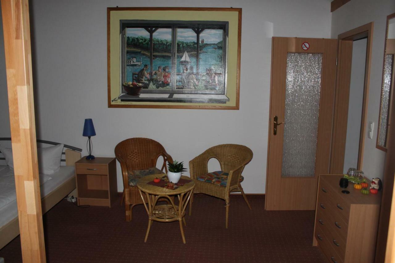 Pension Luisenhof Tangermünde Esterno foto